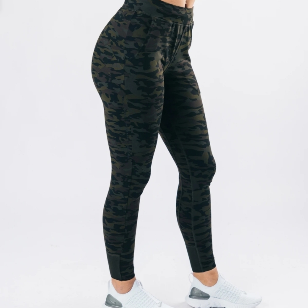 Alphalete Pro-Elite Jogger - Muted Camo